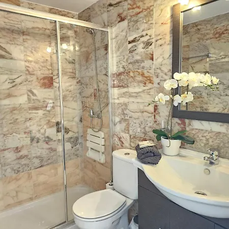 Апартаменты New Positive Vibes Holidays Home, Playa De Americas, Tenerife