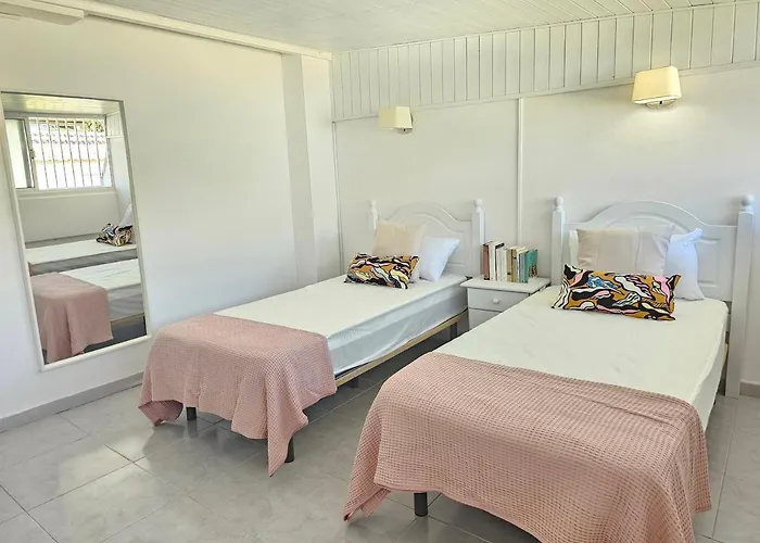 New Positive Vibes Holidays Home, Playa De Americas, Tenerife * Πλάγια ντε λας Αμέρικας