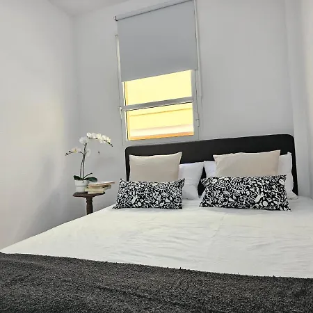 New Positive Vibes Holidays Home, Playa De Americas, Tenerife Апартаменты *