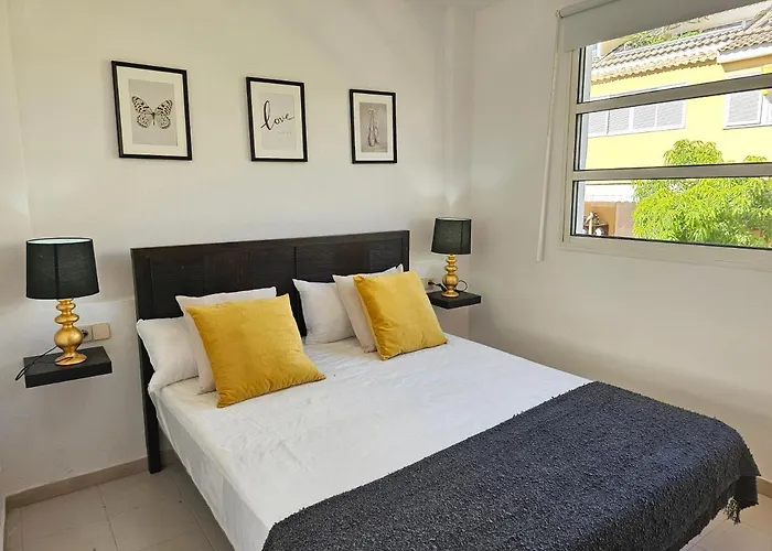 New Positive Vibes Holidays Home, Playa De Americas, Tenerife Плайя-де-лас-Амерікас