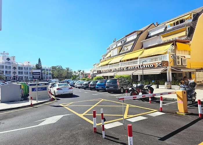 New Positive Vibes Holidays Home, Playa De Americas, Tenerife *